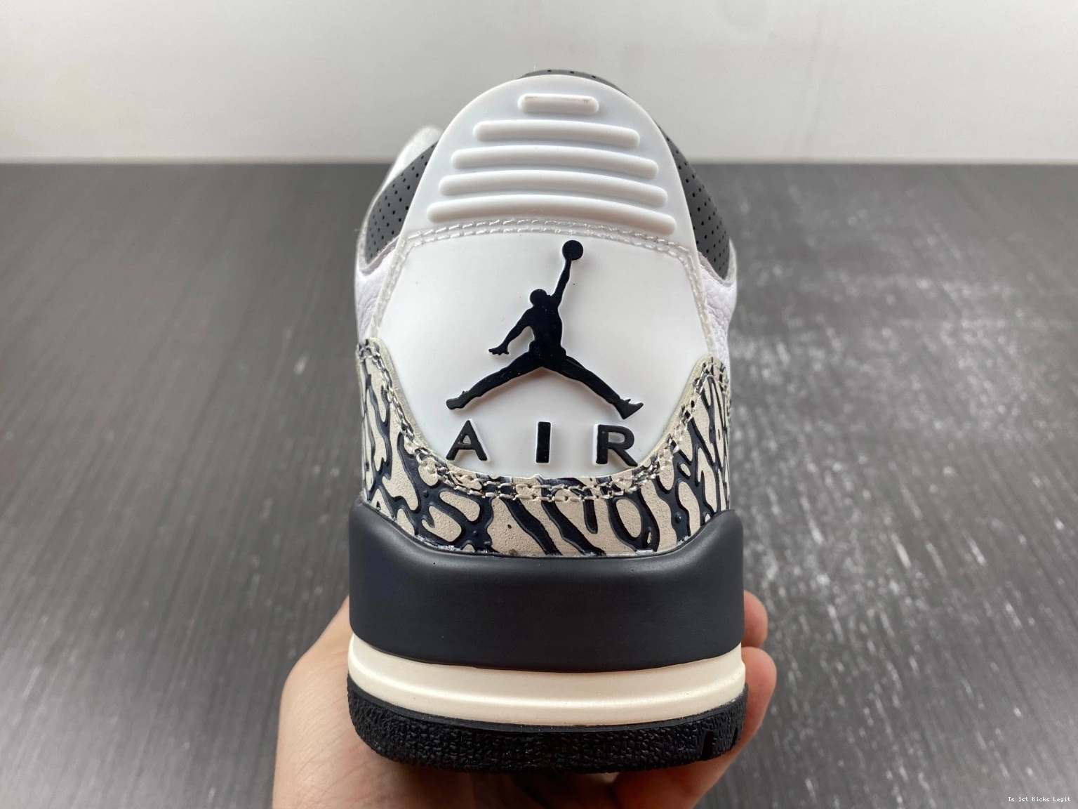 (GS) Retro - Sneak DX6665-100 Hide Jordan 3 N' 0224